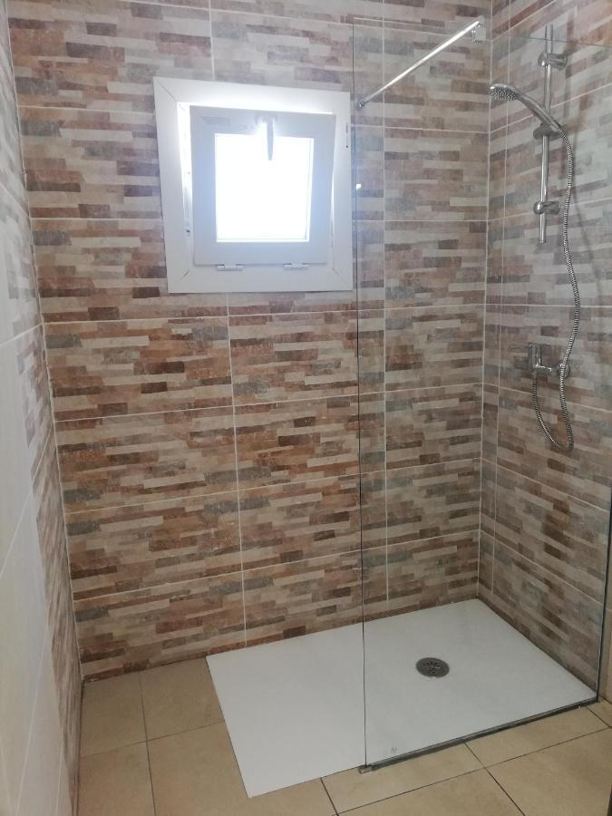 Apartamento Loft, Jardin Y Piscina Privada Romanyá de la Selva Kültér fotó