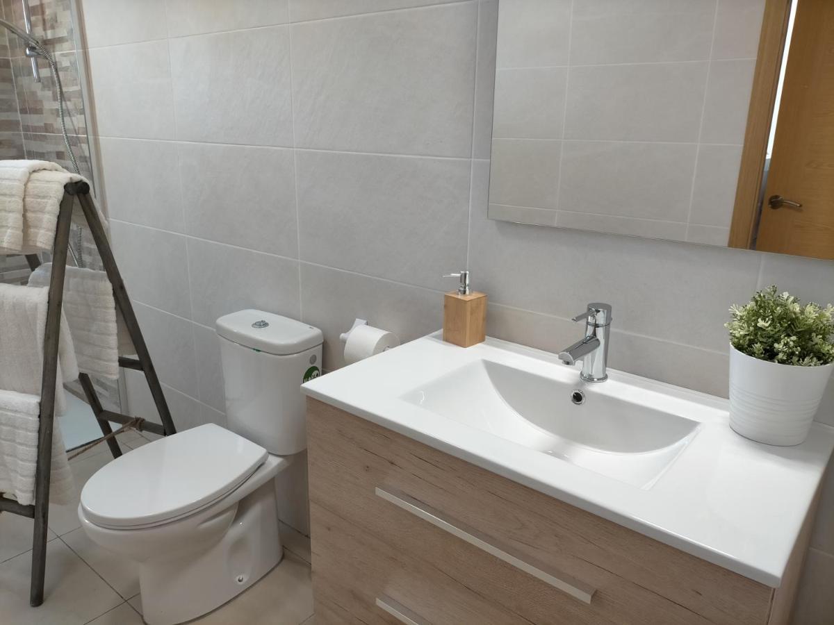 Apartamento Loft, Jardin Y Piscina Privada Romanyá de la Selva Kültér fotó