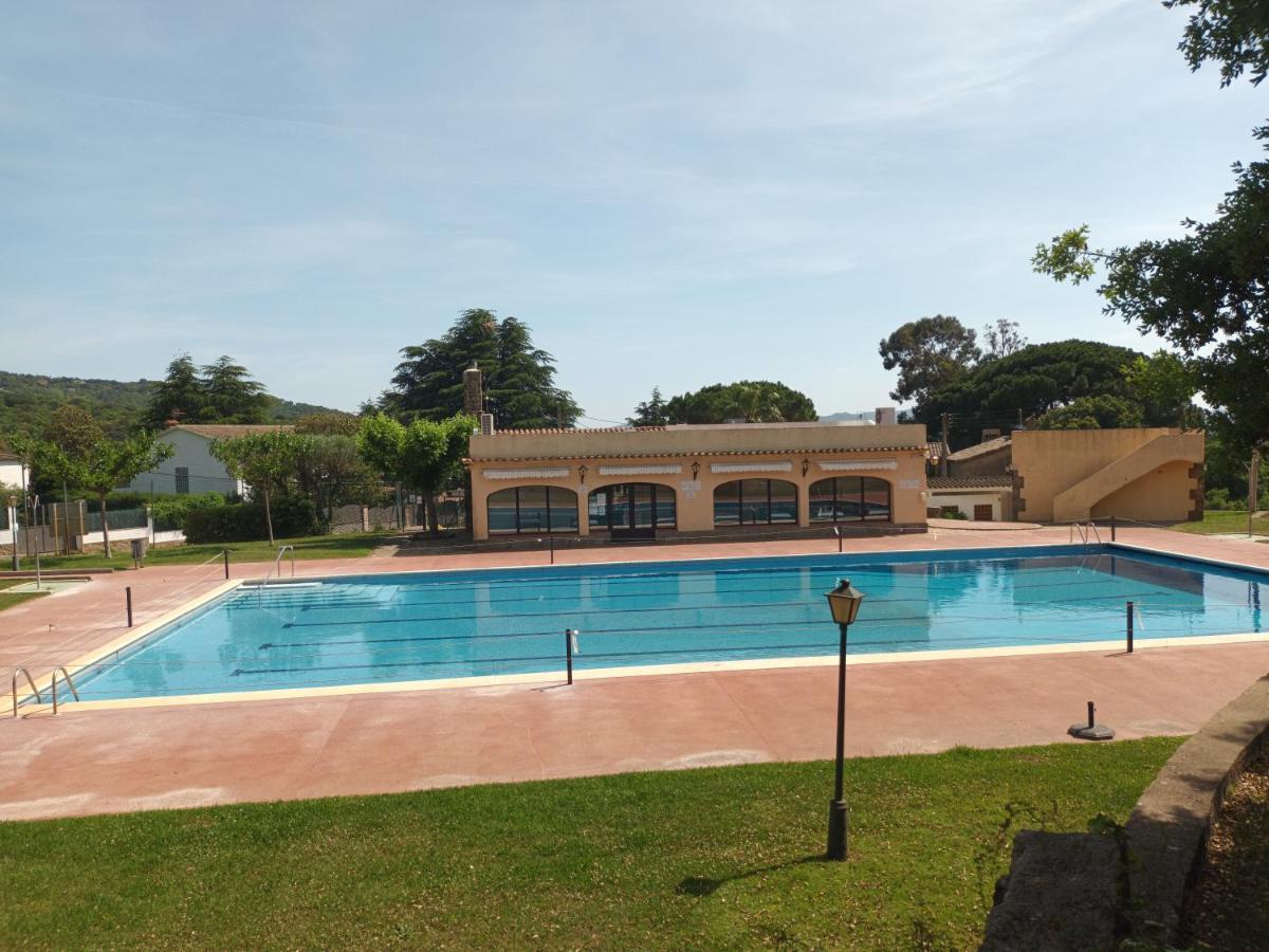 Apartamento Loft, Jardin Y Piscina Privada Romanyá de la Selva Kültér fotó