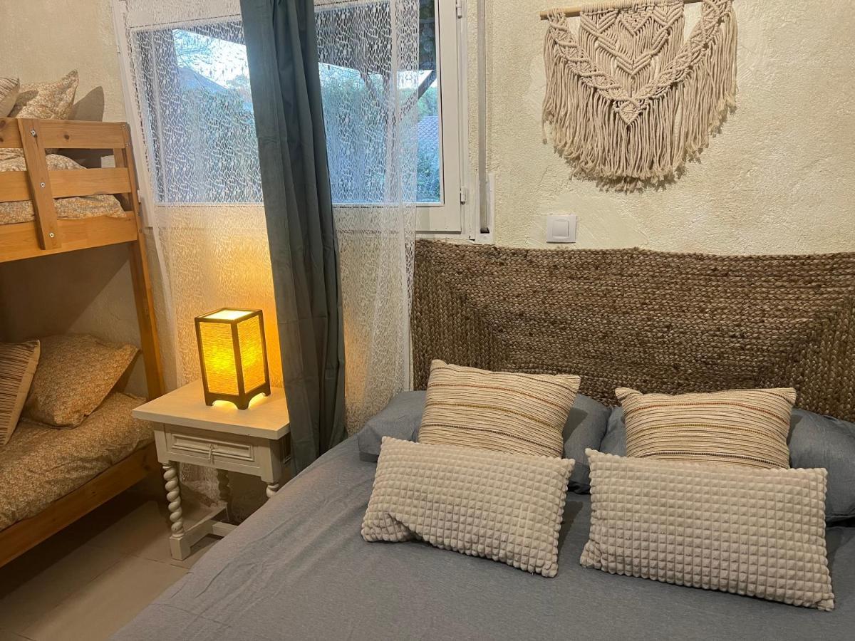 Apartamento Loft, Jardin Y Piscina Privada Romanyá de la Selva Kültér fotó