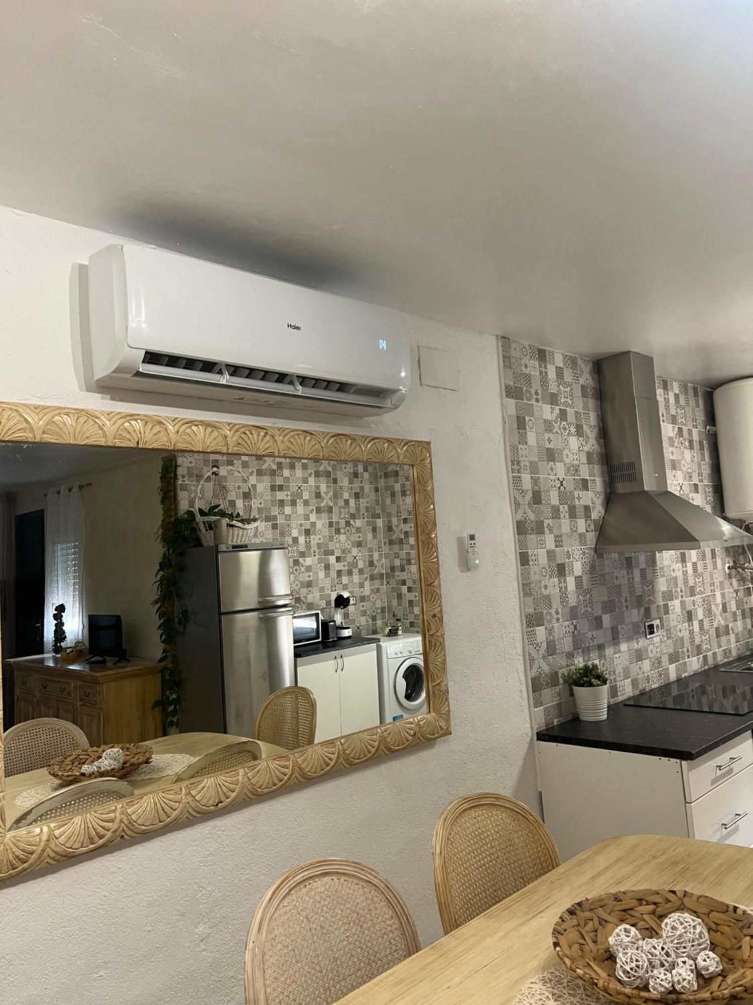 Apartamento Loft, Jardin Y Piscina Privada Romanyá de la Selva Kültér fotó