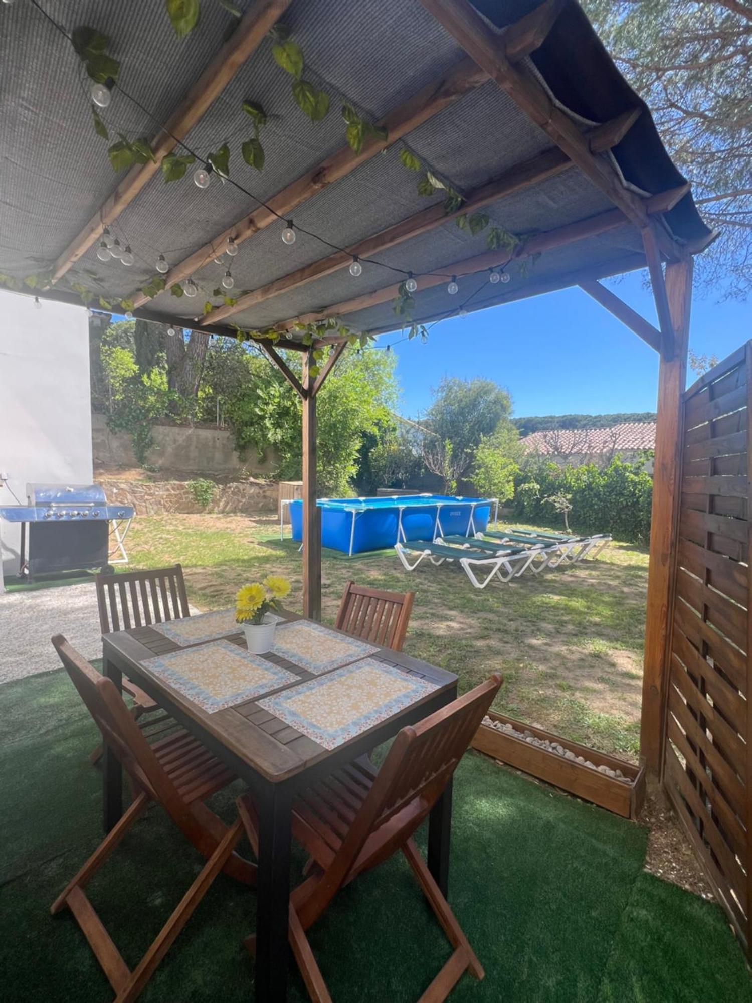 Apartamento Loft, Jardin Y Piscina Privada Romanyá de la Selva Kültér fotó