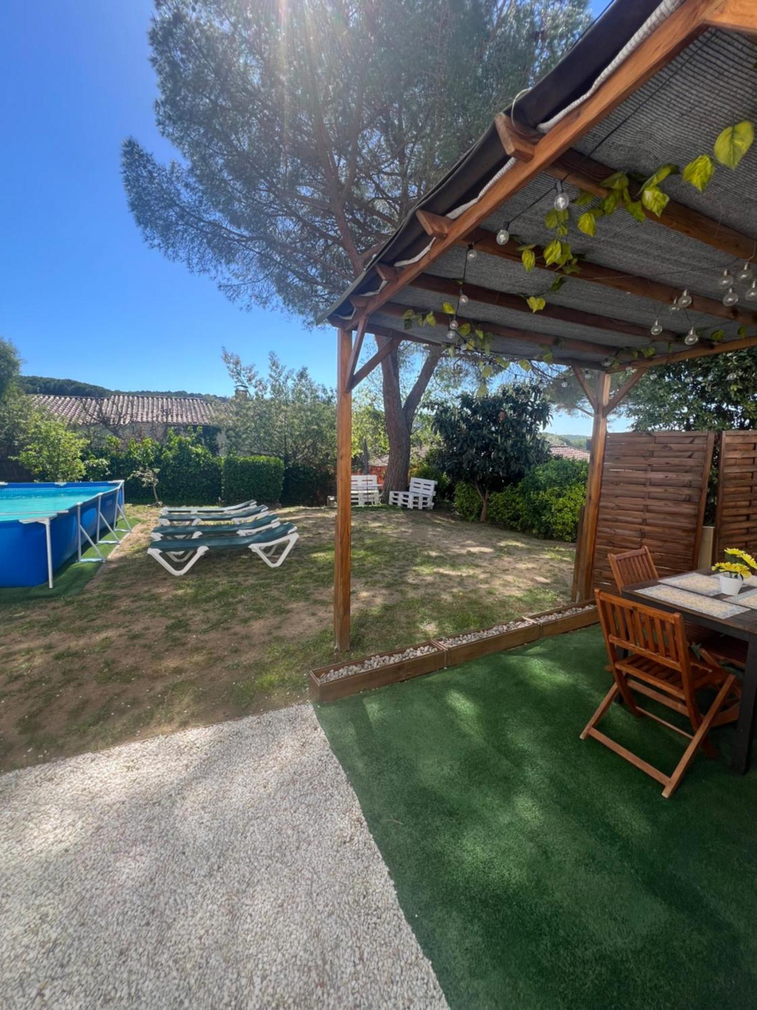 Apartamento Loft, Jardin Y Piscina Privada Romanyá de la Selva Kültér fotó